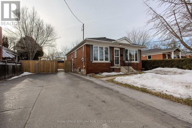 property at 2290-2290 Woodward Ave