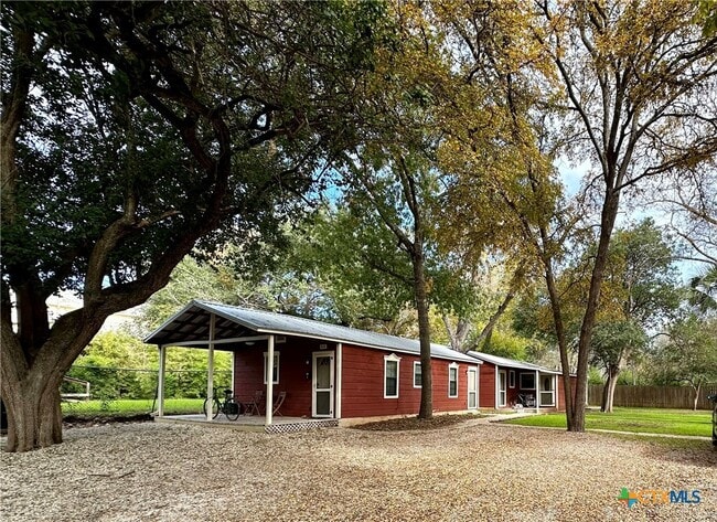 property at 818 W Hopkins St