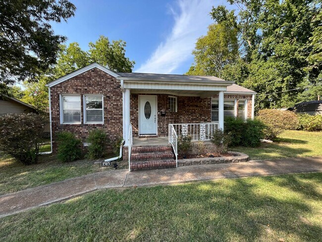 property at 1515 E College Ave