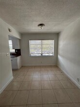 2435 Van Buren St in Hollywood, FL - Building Photo - Building Photo