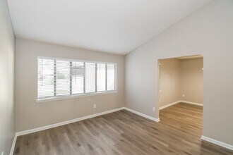 4420 Palmetto Inlet W in Jacksonville, FL - Building Photo - Building Photo