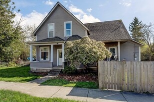 614 Potter St in Bellingham, WA - Building Photo