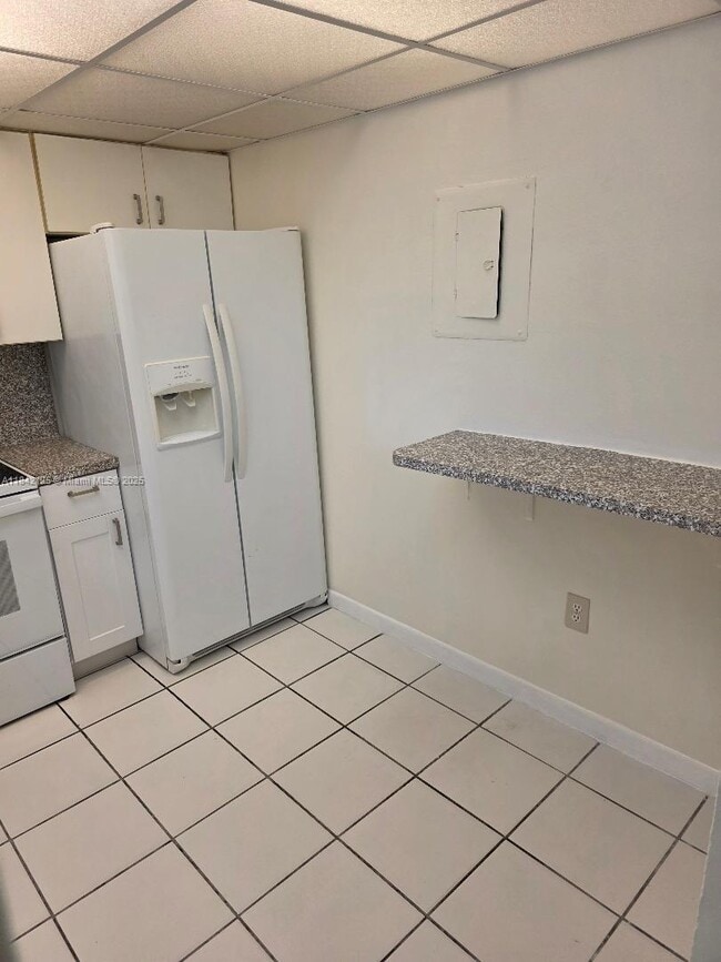 1121 SW 105th Ave in Miami, FL - Building Photo - Building Photo
