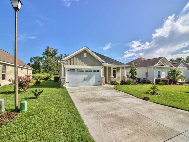28 Evening Star Dr in Crawfordville, FL - Building Photo - Building Photo