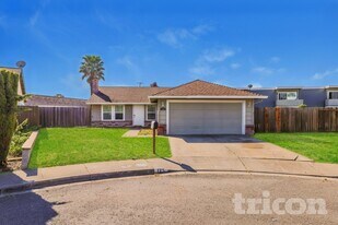 125 Hibiscus Ct in Vallejo, CA - Building Photo