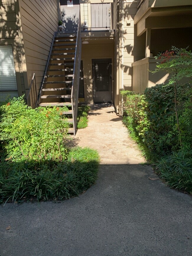 10049 Westpark Dr