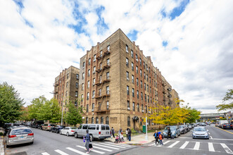 1543 W 1st St in Brooklyn, NY - Building Photo - Building Photo