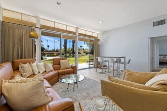 72857 El Paseo, Unit 502 in Palm Desert, CA - Building Photo - Building Photo