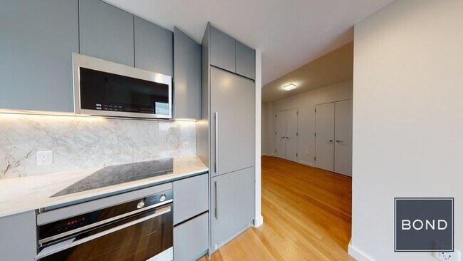 515 East 86th St-Unit -905 in New York, NY - Building Photo - Building Photo