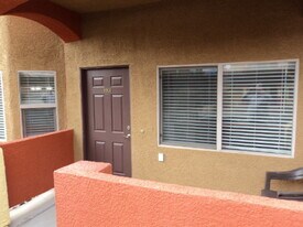 890 Kitty Hawk Dr, Unit 1012 in Mesquite, NV - Building Photo