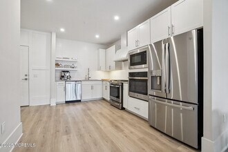 218 3rd Ave in Asbury Park, NJ - Building Photo - Building Photo