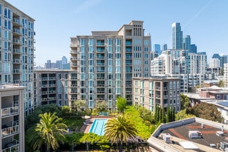 The Towers at Embarcadero in San Francisco, CA - Foto de edificio - Building Photo