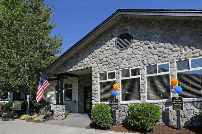 Springfield Meadows Apartments in Vancouver, WA - Building Photo - Building Photo