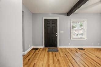 722 Ellis St in Brunswick, GA - Foto de edificio - Building Photo