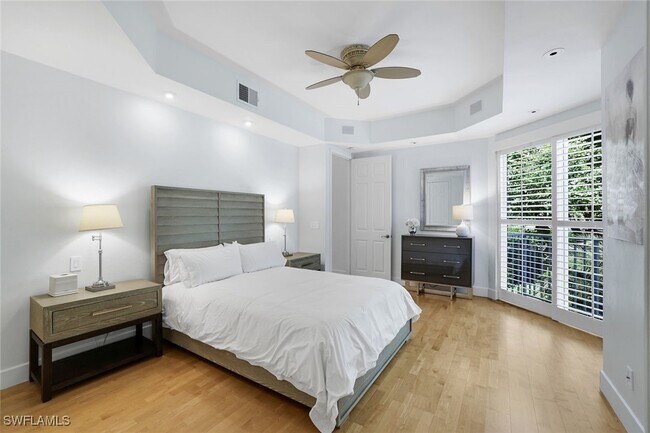 property at 1560 Clermont Dr