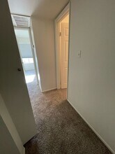 5929 W Golden Ln in Glendale, AZ - Building Photo - Building Photo