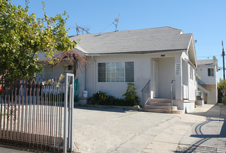 1130 Kenmore Ave in Los Angeles, CA - Building Photo - Building Photo