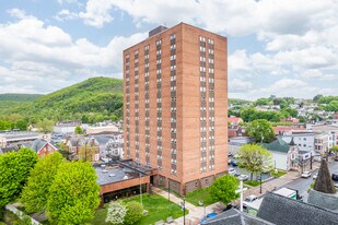 Tamaqua High Rise in Tamaqua, PA - Building Photo