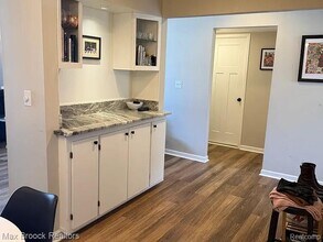 42556 Plymouth Hollow Dr in Plymouth, MI - Building Photo - Building Photo