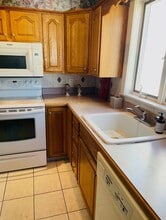 909 Vischer Ave in Rotterdam, NY - Building Photo - Building Photo