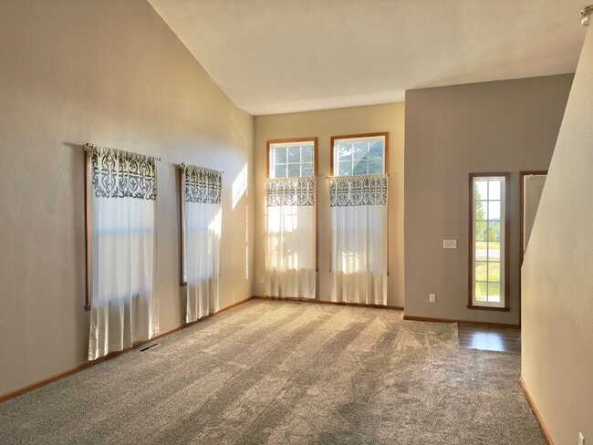 11427 Valerian Way in Roscoe, IL - Building Photo - Building Photo
