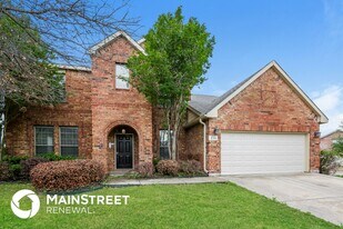 533 Crown Oaks Dr in Fort Worth, TX - Building Photo