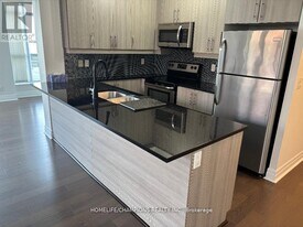 8130 Birchmount Rd in Markham, ON - Building Photo