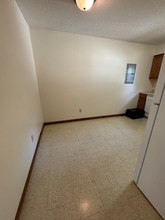 705 W Washington Ave, Unit 2 in Union City, TN - Building Photo - Building Photo