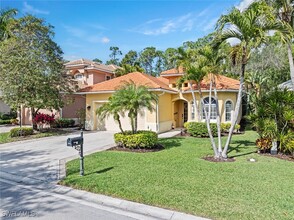 6051 Shallows Way in Naples, FL - Foto de edificio - Building Photo