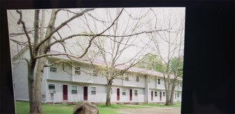 412 County Rte 10 in Pennellville, NY - Building Photo