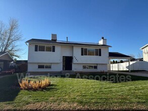2587 N 1450 E in Layton, UT - Building Photo - Building Photo