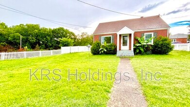 107 Golf Dr in Madison Heights, VA - Building Photo - Building Photo