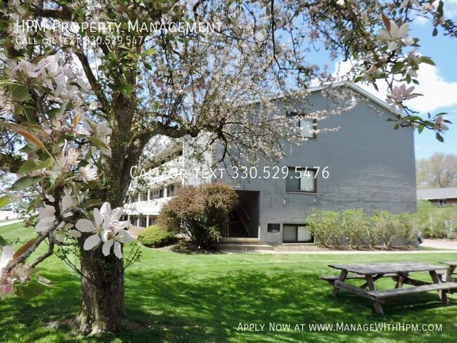 property at 1017 Howe Ave