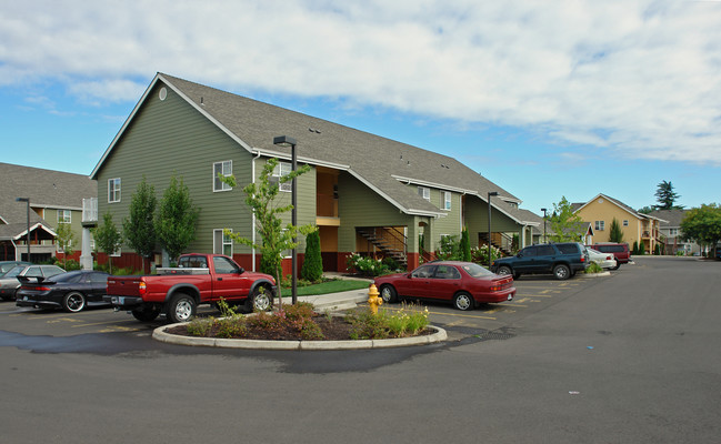 Apple Orchard in Eugene, OR - Building Photo - Building Photo