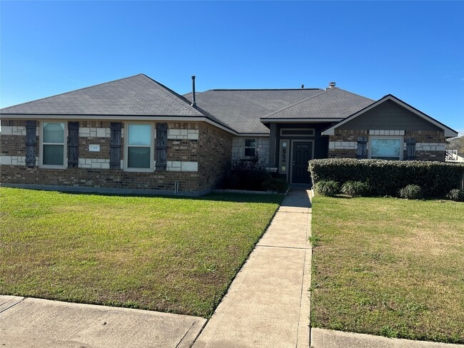 property at 99 Fordland Estate Dr