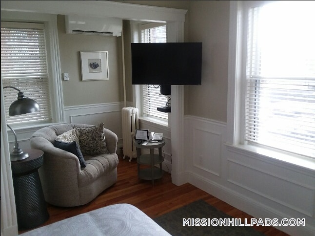 49 Worthington St in Boston, MA - Building Photo