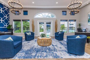 Lakes at 408 in Orlando, FL - Building Photo