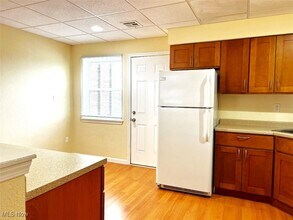 201 Burton Dr in Cadiz, OH - Building Photo - Building Photo