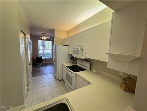 14970 Vista View Way in Ft. Myers, FL - Foto de edificio - Building Photo