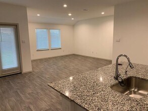 7222 Sunset Crk Dr in Richmond, TX - Building Photo - Building Photo