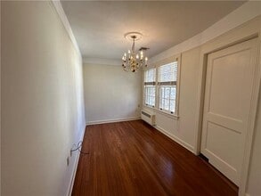 5404 St Charles Ave in New Orleans, LA - Building Photo - Building Photo