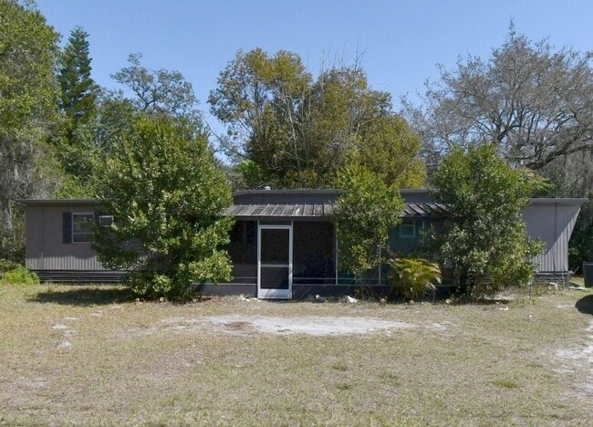 property at 882 Wolf Trail