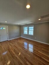 21 Lincoln St in Reading, MA - Building Photo - Building Photo