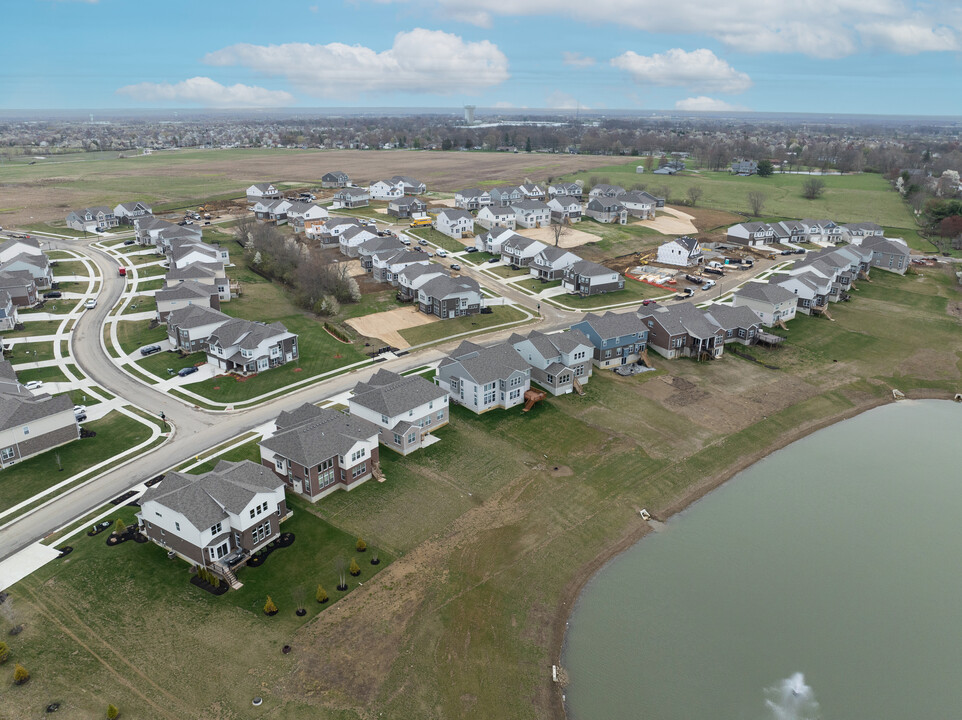 Honerlaw Estates in West Chester, OH - Building Photo