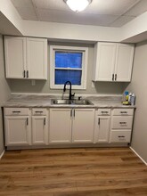 1462 E 175th St in Cleveland, OH - Building Photo - Building Photo