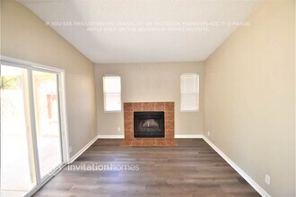 7632 Harmony Oaks Way in Sacramento, CA - Foto de edificio - Building Photo