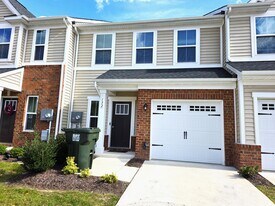 132 Two Penny Pl in Williamsburg, VA - Building Photo