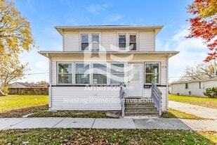 208 N Walnut St in Mount Clemens, MI - Building Photo