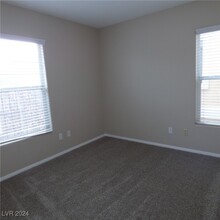 8553 Tellima Ct in Las Vegas, NV - Building Photo - Building Photo