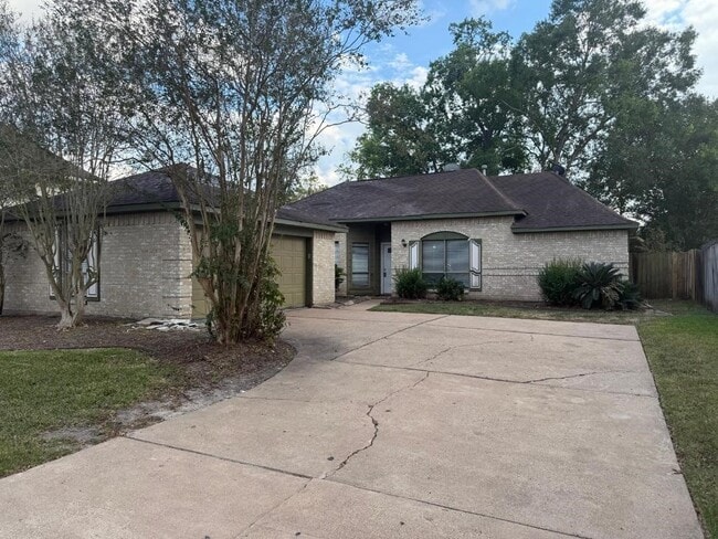 15111 Paso Real Dr in Houston, TX - Building Photo - Building Photo